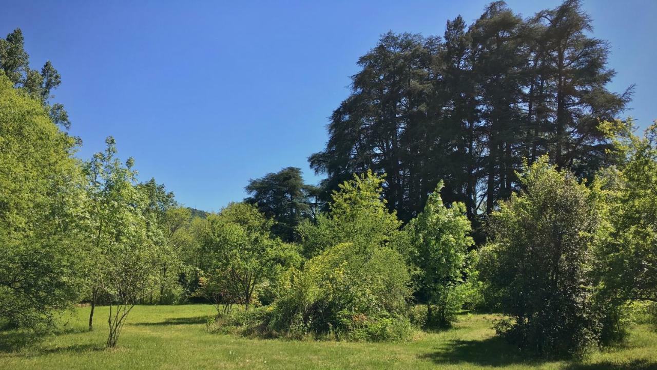Domaine De L'Amiral Bed & Breakfast Saint-Laurent-du-Pape ภายนอก รูปภาพ