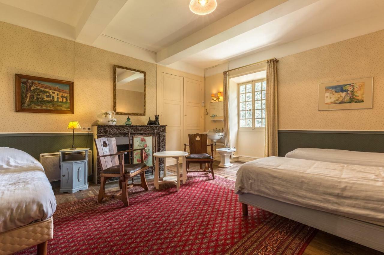 Domaine De L'Amiral Bed & Breakfast Saint-Laurent-du-Pape ภายนอก รูปภาพ