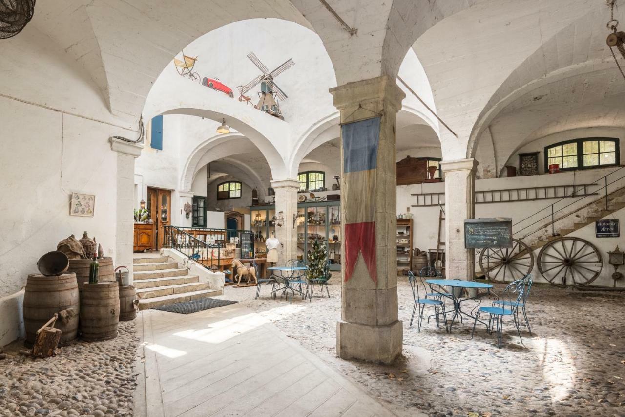 Domaine De L'Amiral Bed & Breakfast Saint-Laurent-du-Pape ภายนอก รูปภาพ